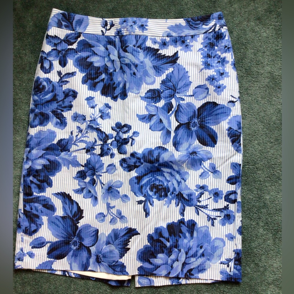 Ann Taylor Blue Floral Pencil Skirt
